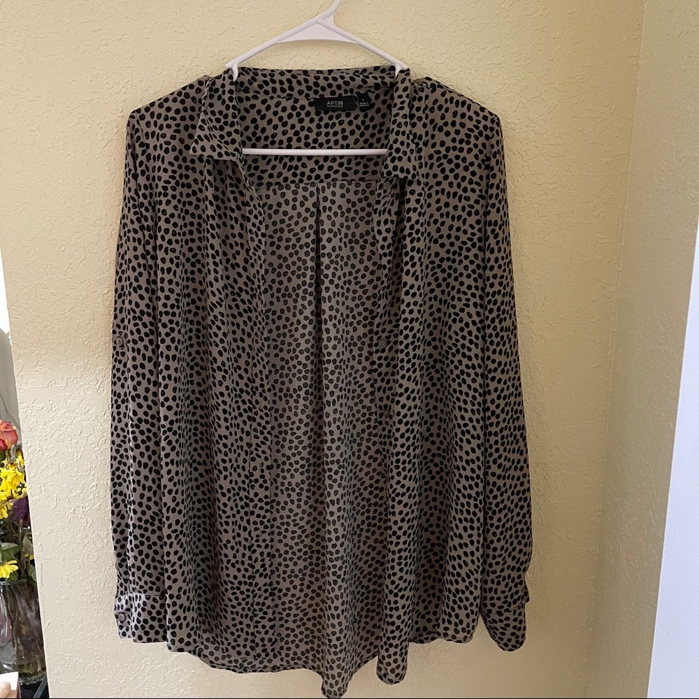 Apt.9 sheer brown and black button blouse
